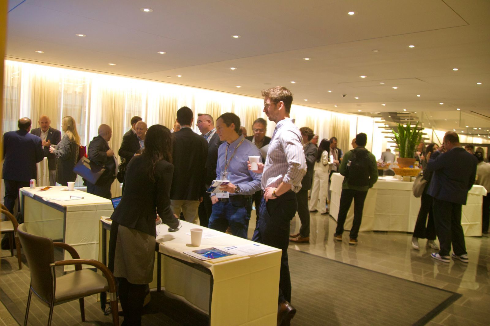 Networking between sessions at the 2025 Summit
